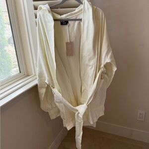 NWT SOLD OUT Popflex Active Robe